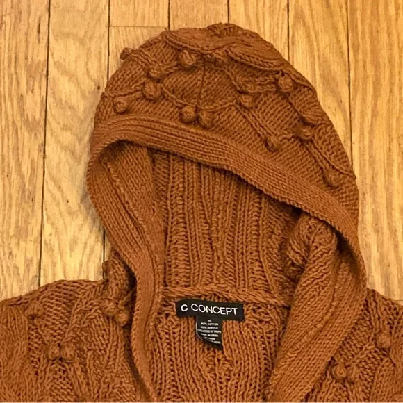 Hooded Knit Neutral Cardigan - Picture 3 of 11